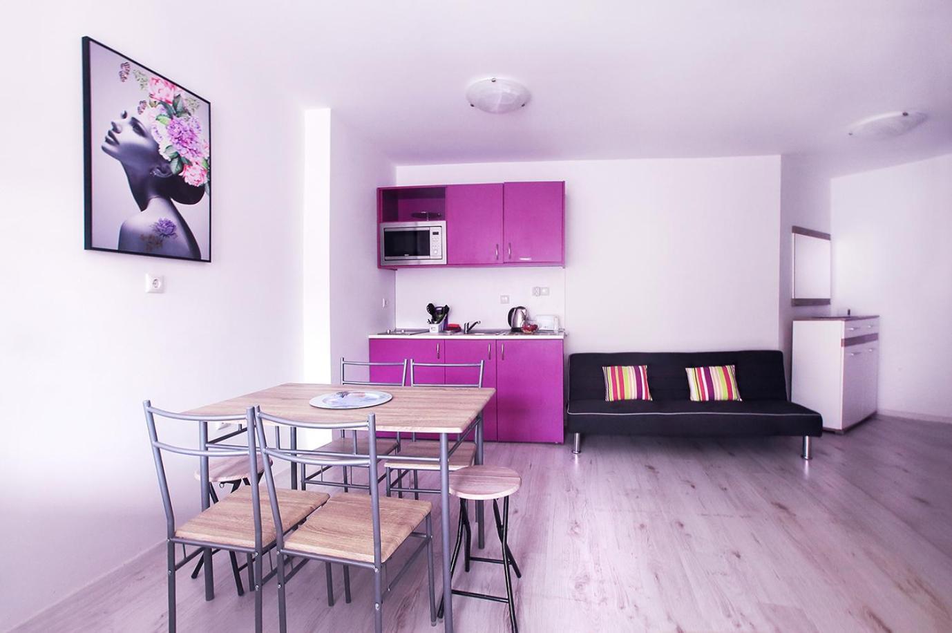 Private Apartment With Parking And Pool بالشيك المظهر الخارجي الصورة
