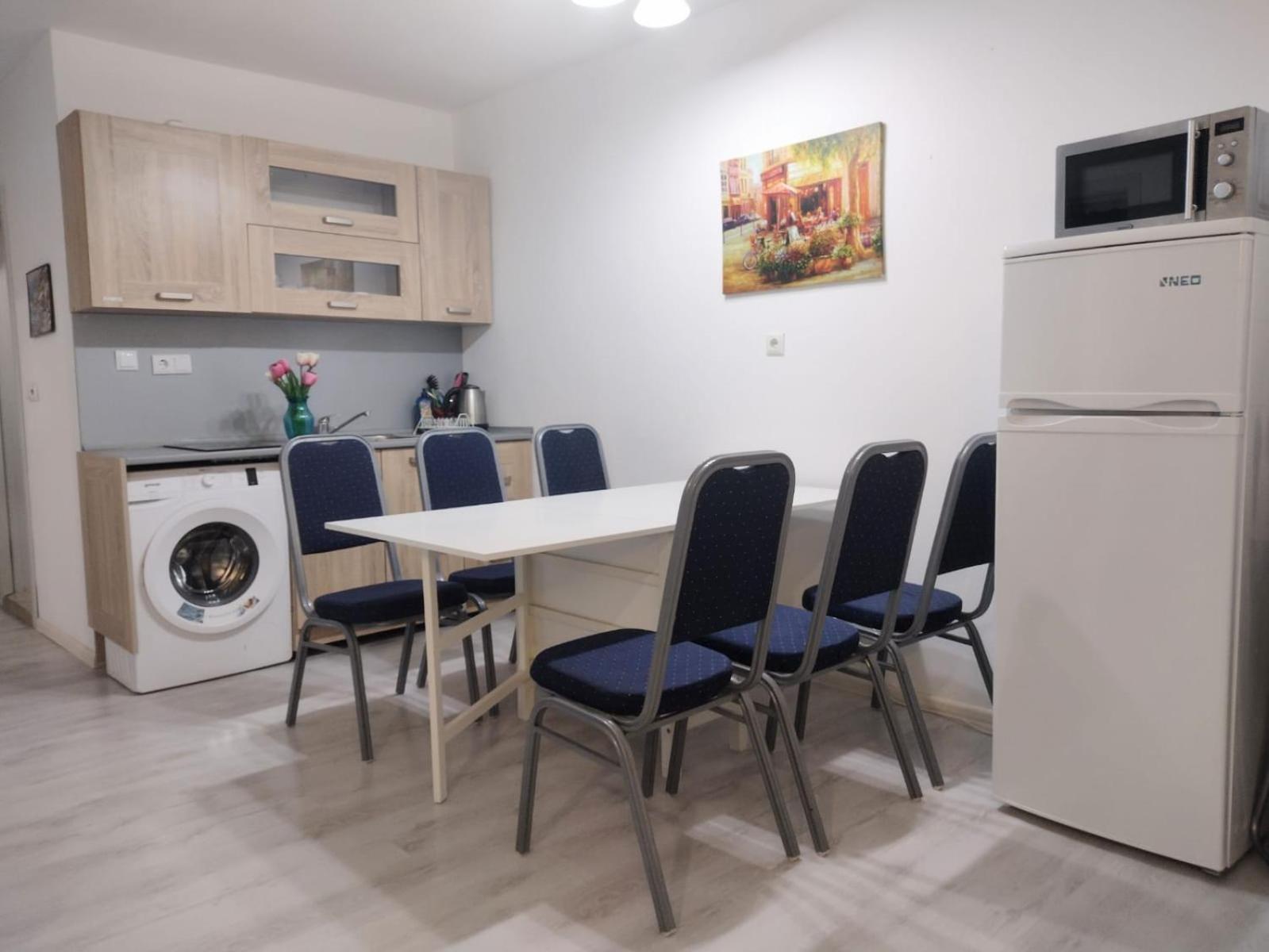 Private Apartment With Parking And Pool بالشيك المظهر الخارجي الصورة