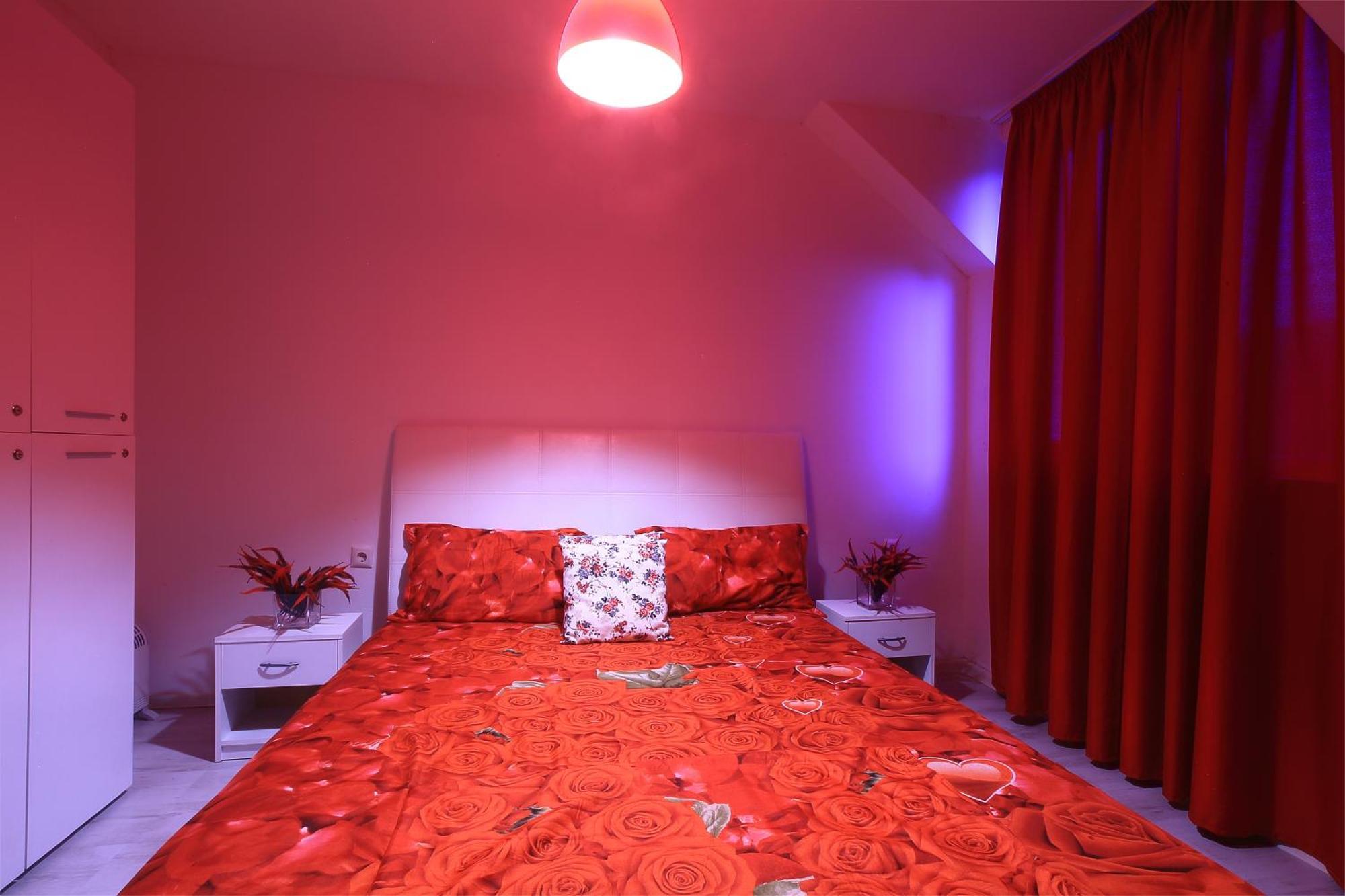 Private Apartment With Parking And Pool بالشيك المظهر الخارجي الصورة