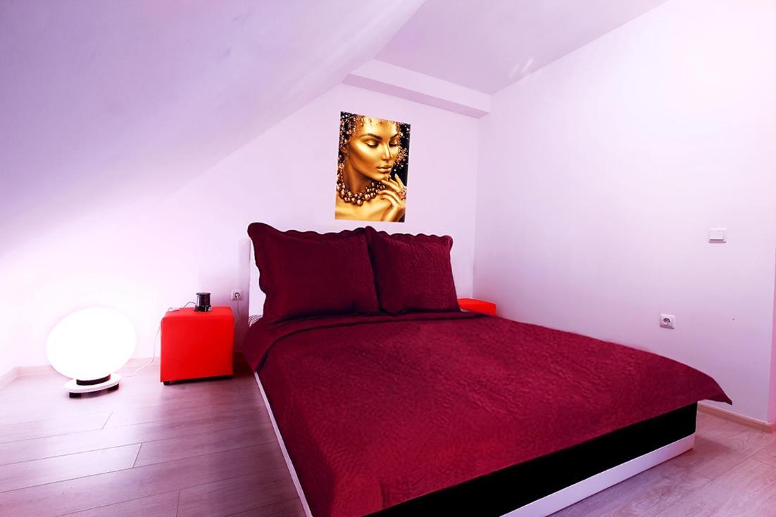 Private Apartment With Parking And Pool بالشيك المظهر الخارجي الصورة